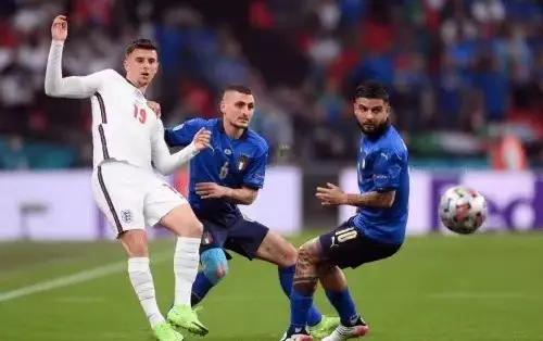 意大利客场平乌克兰,欧预赛积分领跑的简单介绍 意大利客场平乌克兰,欧预赛积分领跑的简单介绍