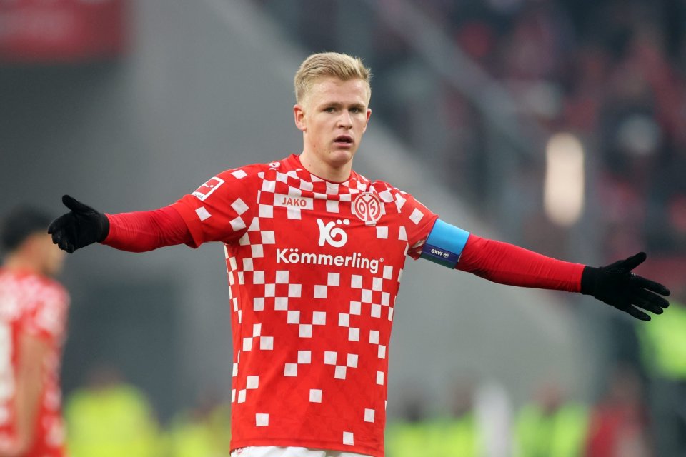 包含美因茨主场战平法兰克福,保持不败纪录的词条 包含美因茨主场战平法兰克福,保持不败纪录的词条