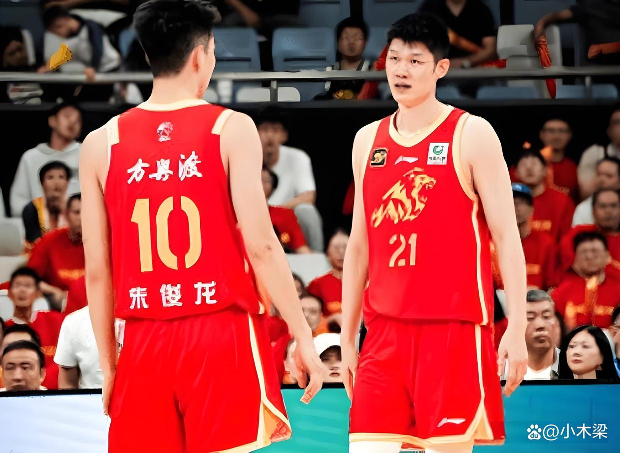 篮球联赛中球队实力相当,赛事悬念迭起的简单介绍 篮球联赛中球队实力相当,赛事悬念迭起的简单介绍