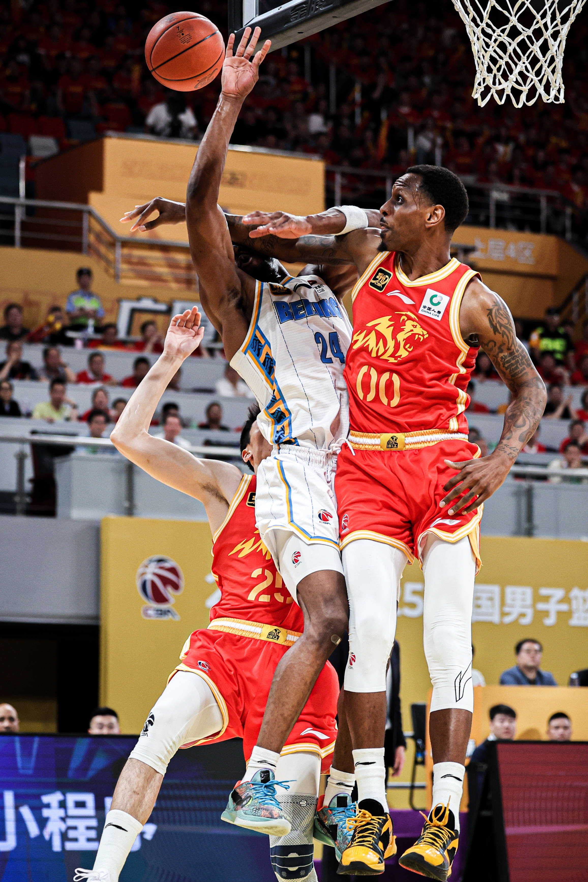 关于北京男篮优势突出备战半决赛，实力抢眼！的信息