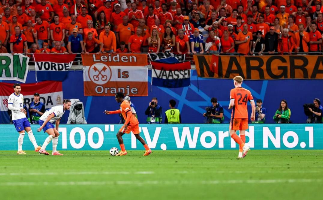 奥地利队主场获胜法国队遭遇困境 奥地利队主场获胜法国队遭遇困境