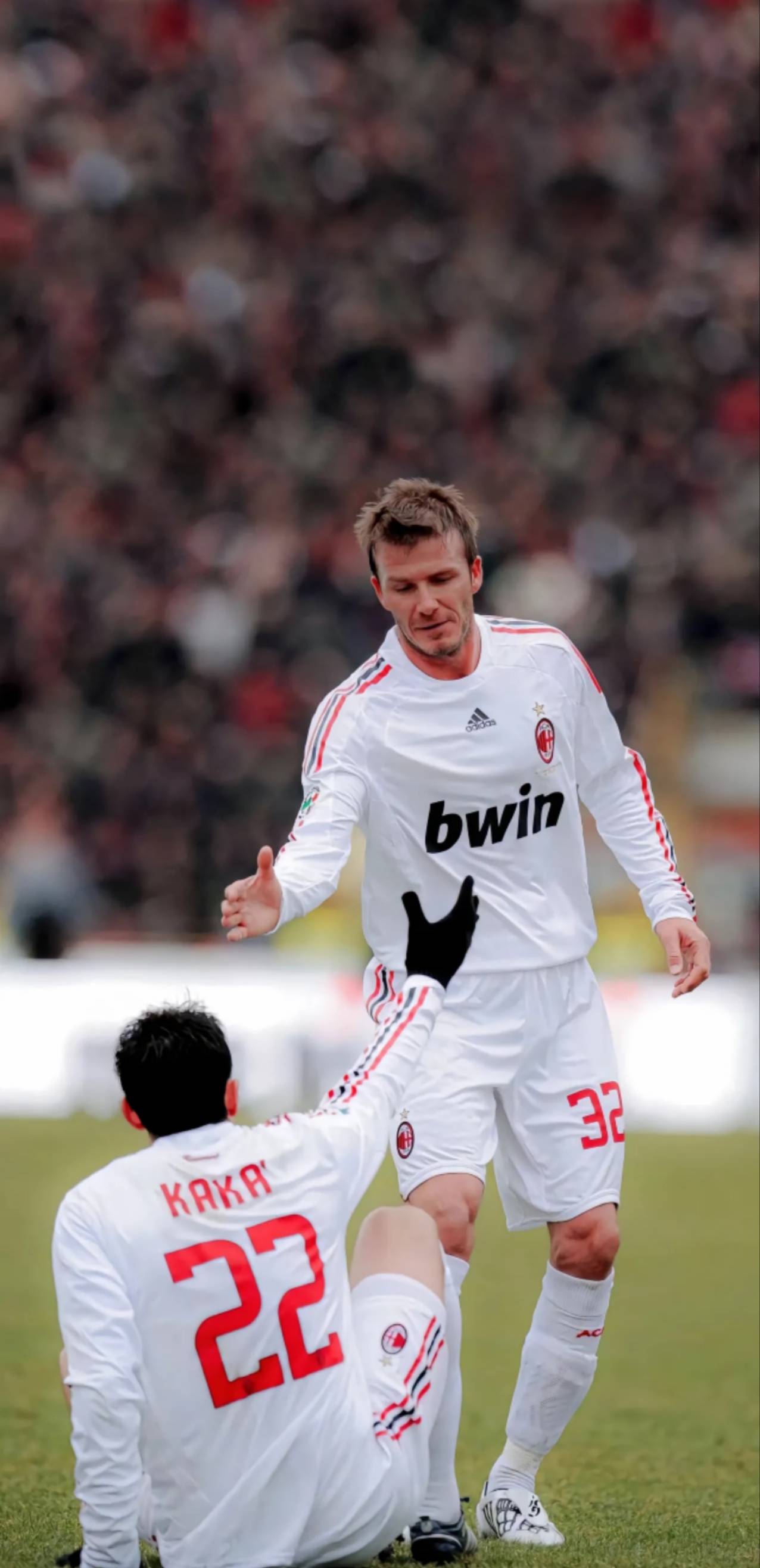 包含热刺对决西汉姆，防守稳固攻势猛烈的词条