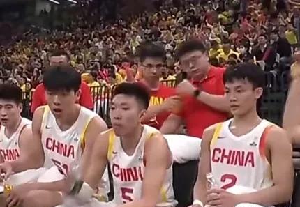 天津男篮发挥出色,锐意进攻刷新佳绩 天津男篮发挥出色,锐意进攻刷新佳绩