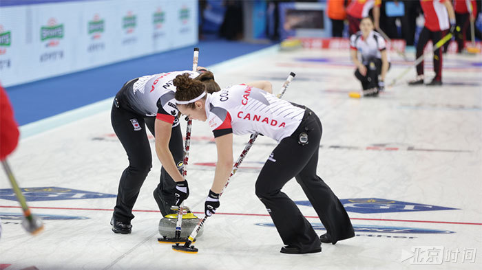 关于荷兰憾负奥地利,俄罗斯与丹麦互交白卷的信息 关于荷兰憾负奥地利,俄罗斯与丹麦互交白卷的信息