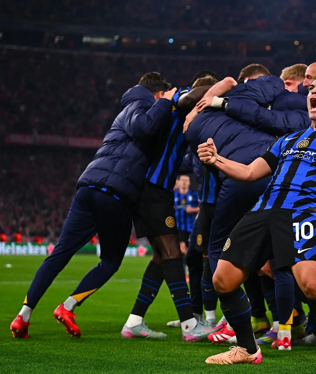 爱游戏亚洲官网-拜仁慕尼黑风生水起，杀入欧冠半决赛