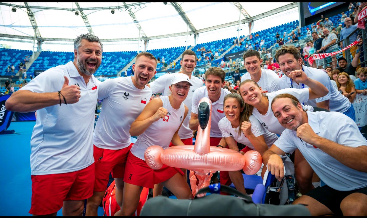 波兰队首轮战胜瑞士队，展现实力