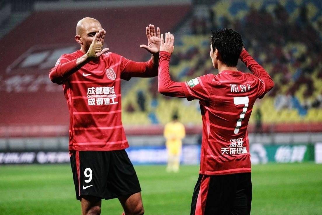 上海申花队新引援助力球队卫冕冠军 上海申花队新引援助力球队卫冕冠军