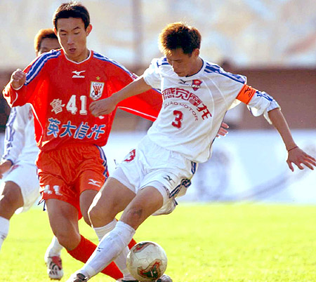 爱游戏官网-包含重庆力帆客场逆转鲁能，斩获关键三分的词条