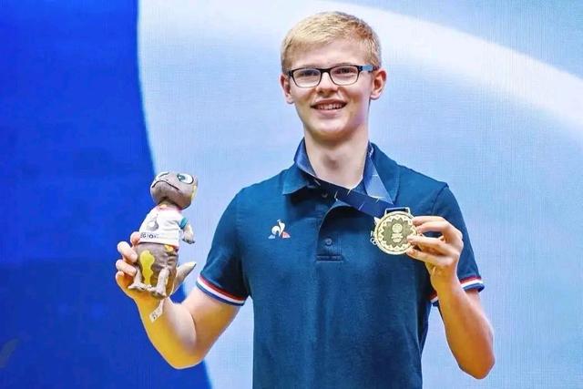 爱游戏中国官网-摩纳哥力克对手，反超积分榜弱旗手的简单介绍