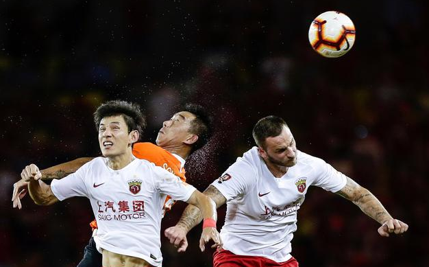 关于上海上港客场作战，惨遭惨败的信息