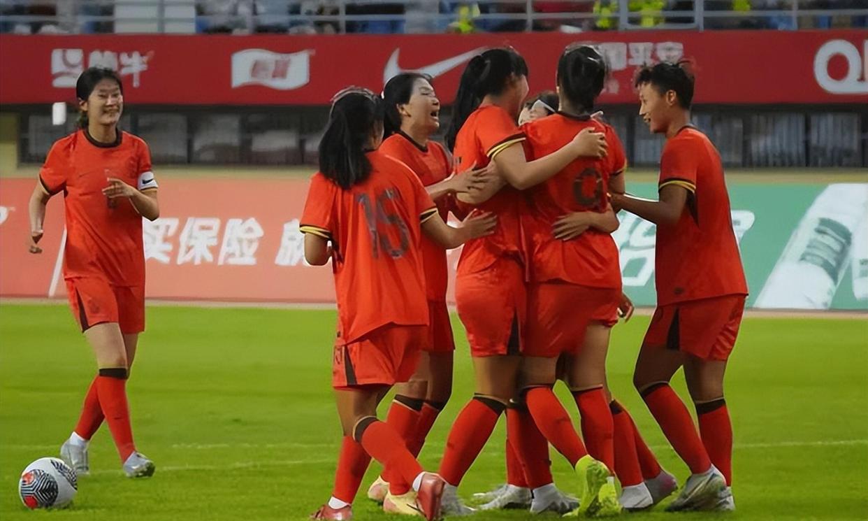 爱游戏登录-关于热闹球场女足联赛瞬间燃爆，火力全开的信息